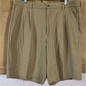 Tommy‎ Bahama Men's Chino Shorts Silk Beige Size 36x10 Pleated